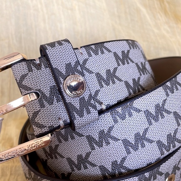 Brand New Michael Kors Tan & Brown Logo Belt w/ Gold Tone Buckle, Accent & Holes main image 15